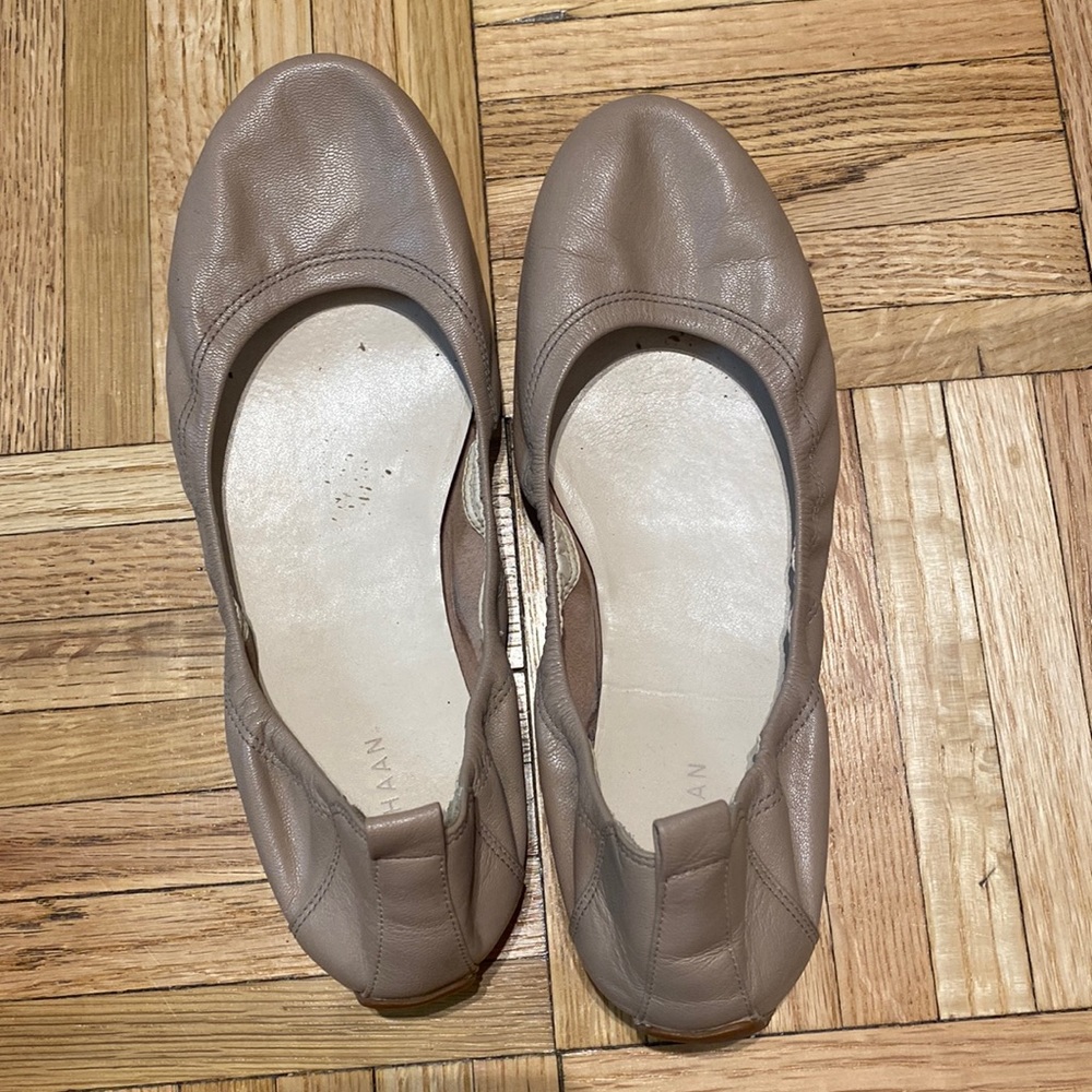 Cole Haan Women’s Leather Flats size 6.5 in light pink